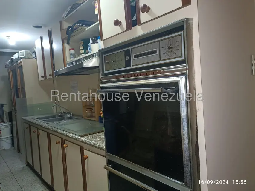 Comercial (Oficina) en Alquiler en Avenida Universidad, Zulia - 8