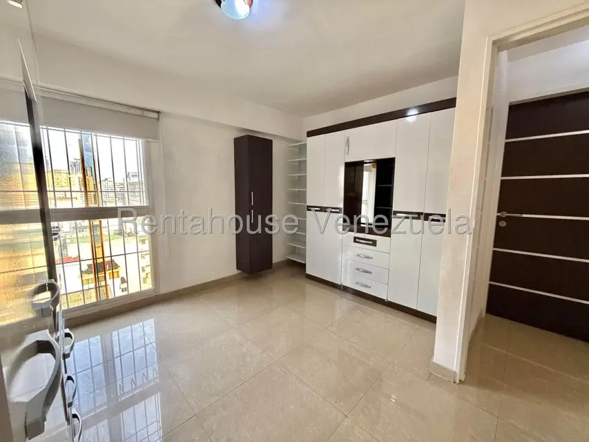 Apartamento (1 Nivel) en Venta en Parroquia Altagracia, Distrito Metropolitano - 17