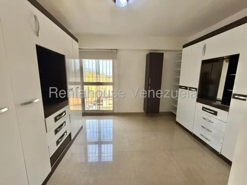 Apartamento (1 Nivel) en Venta en Parroquia Altagracia, Distrito Metropolitano - 18