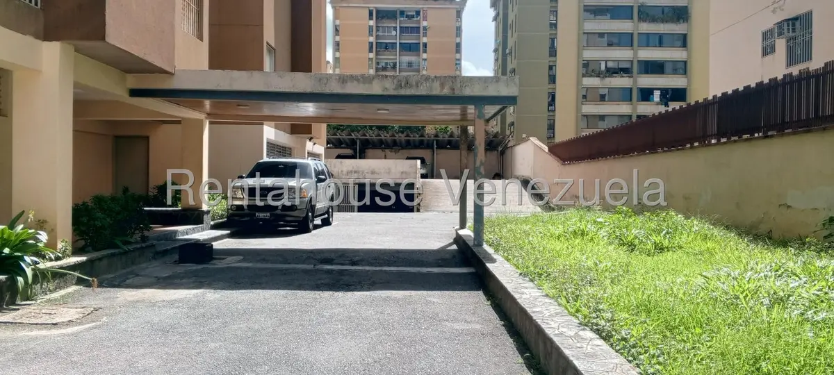 Apartamento (1 Nivel) en Venta en La Urbina, Distrito Metropolitano - 4