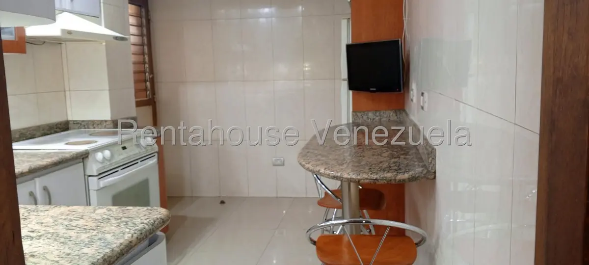 Apartamento (1 Nivel) en Venta en La Urbina, Distrito Metropolitano - 9