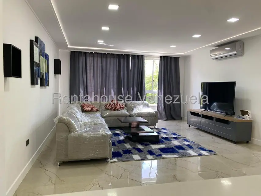 Apartamento (1 Nivel) en Venta en Escampadero, Distrito Metropolitano - 3