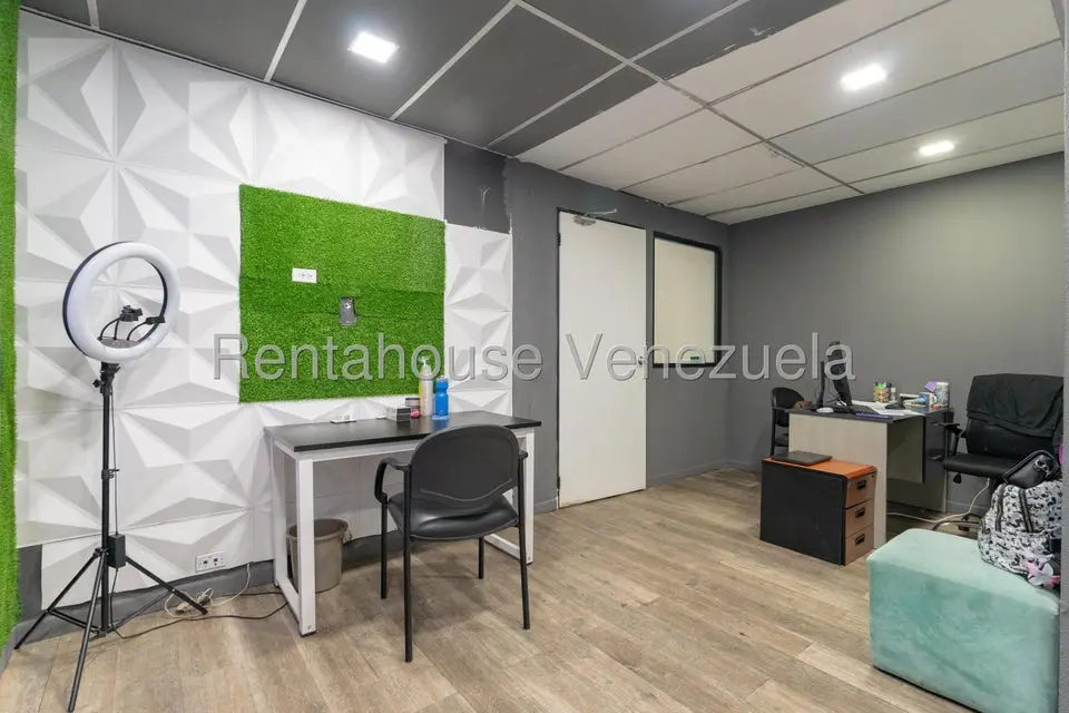 Comercial (Galpon - Deposito) en Venta en La Florida, Distrito Metropolitano - 13