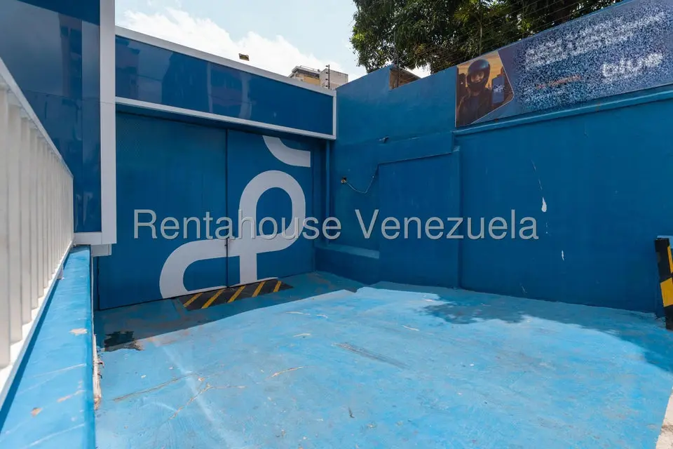 Comercial (Galpon - Deposito) en Venta en La Florida, Distrito Metropolitano - 25