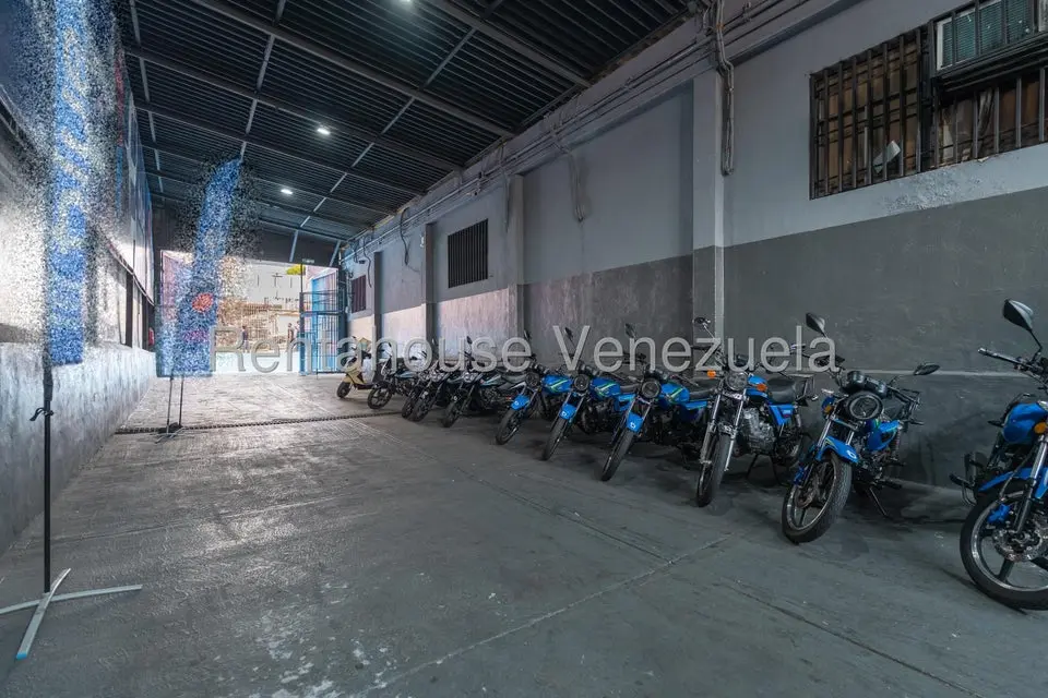 Comercial (Galpon - Deposito) en Venta en La Florida, Distrito Metropolitano - 5