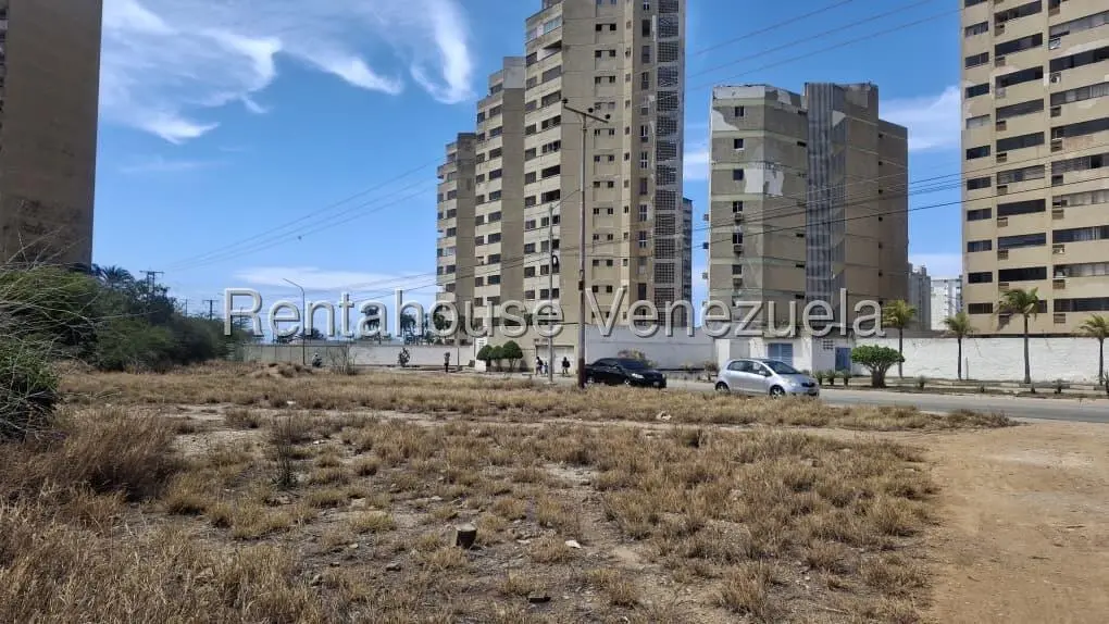 Terreno (Comercial) en Venta en Bella Vista, Nueva Esparta - 3