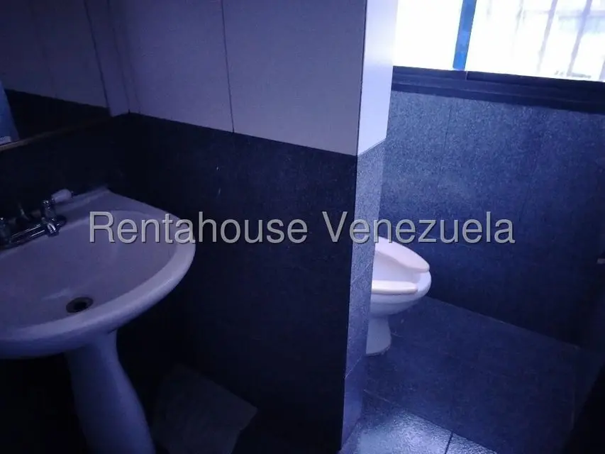 Comercial (Local Comercial) en Alquiler en Santa Eduvigis, Distrito Metropolitano - 13