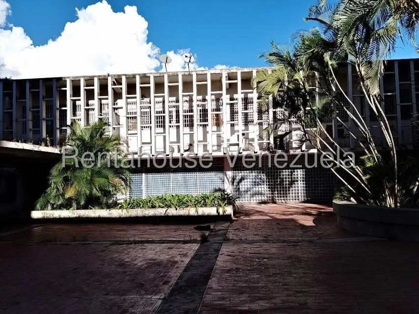 Comercial (Local Comercial) en Alquiler en Santa Eduvigis, Distrito Metropolitano - 15