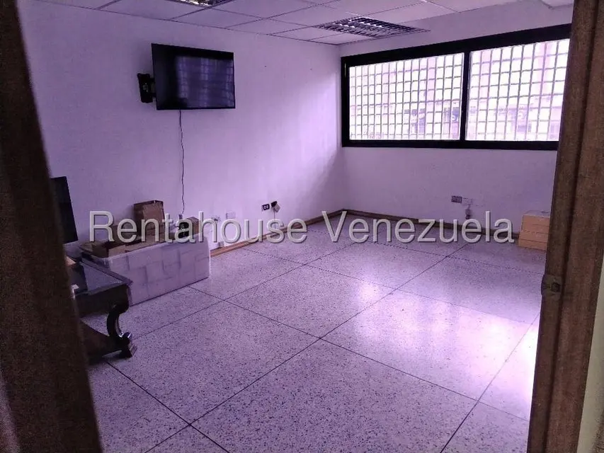 Comercial (Local Comercial) en Alquiler en Santa Eduvigis, Distrito Metropolitano - 7