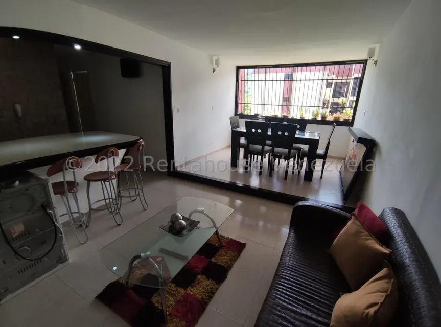 Apartamento (1 Nivel) en Alquiler en Campo Alegre, Aragua - 12