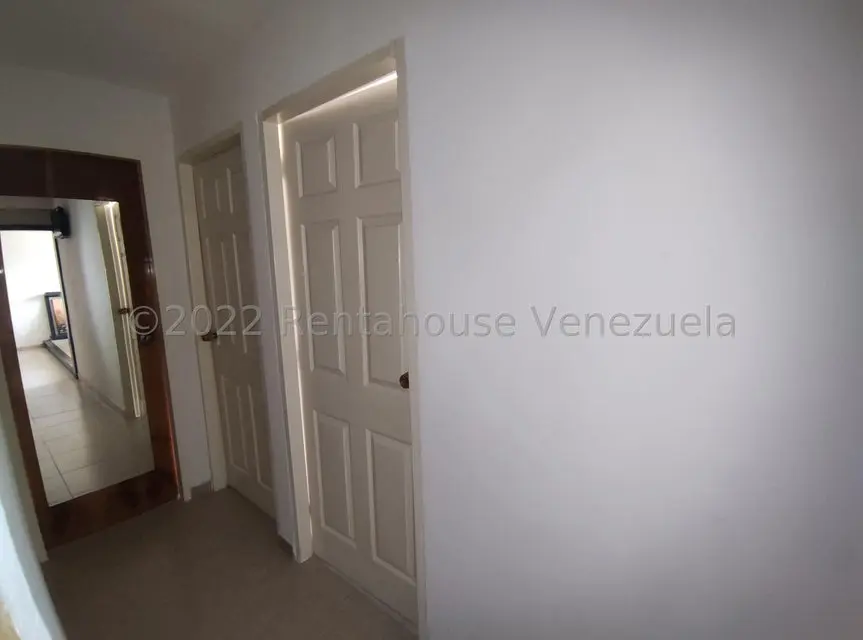 Apartamento (1 Nivel) en Alquiler en Campo Alegre, Aragua - 14