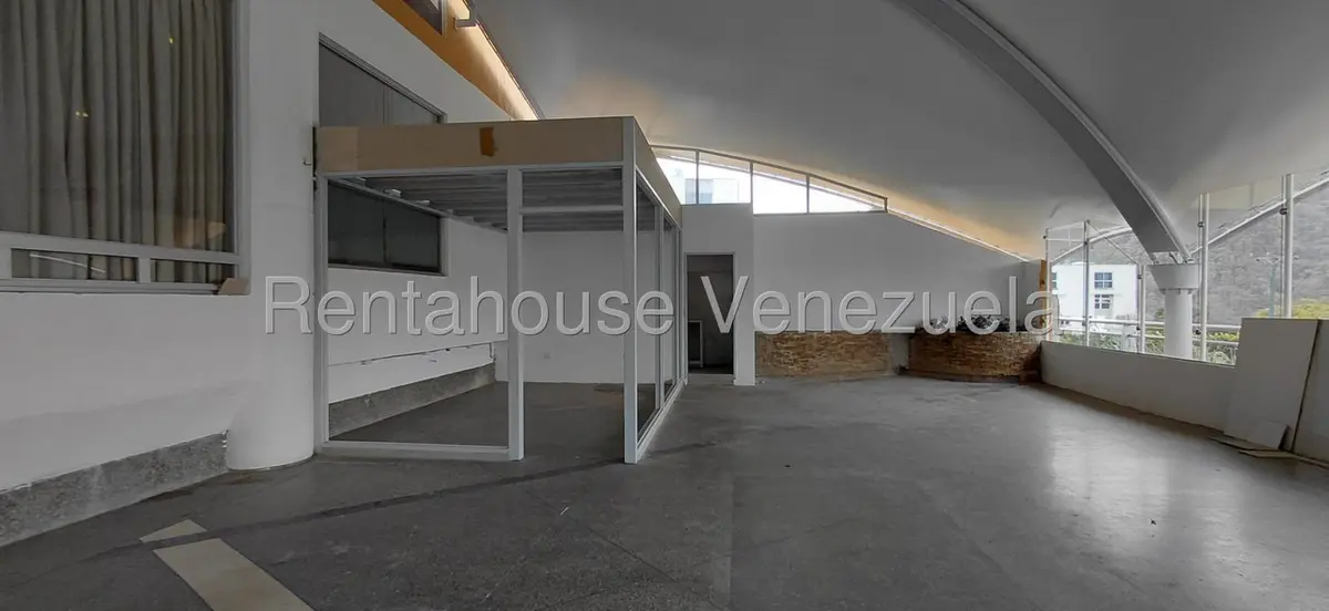 Comercial (Local Comercial) en Alquiler en Los Naranjos del Cafetal, Distrito Metropolitano - 6