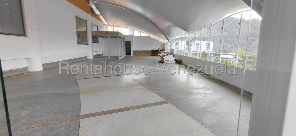 Comercial (Local Comercial) en Alquiler en Los Naranjos del Cafetal, Distrito Metropolitano - 8