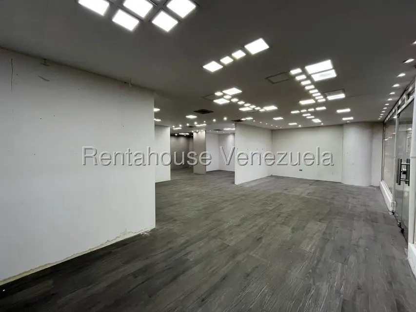 Comercial (Local Comercial) en Alquiler en Prebo I, Carabobo - 12