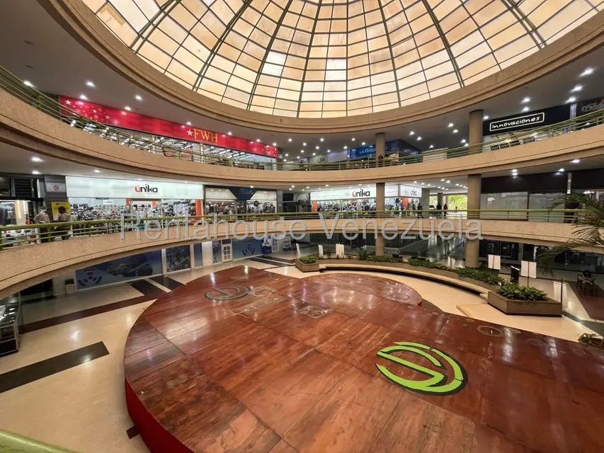 Comercial (Local Comercial) en Alquiler en Prebo I, Carabobo - 17