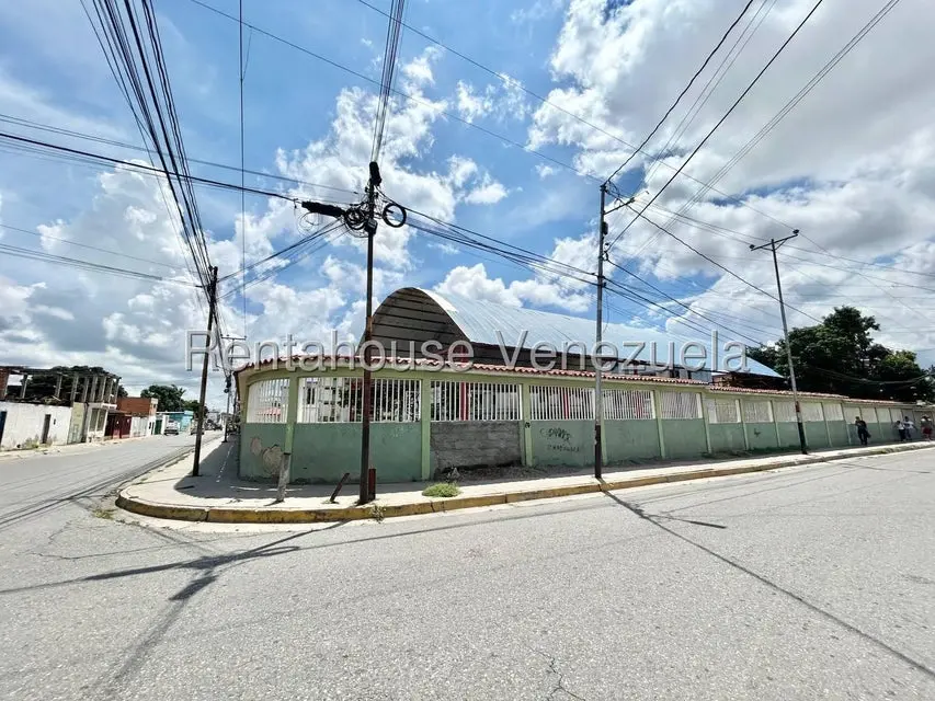 Apartamento (1 Nivel) en Venta en Centro, Lara - 2