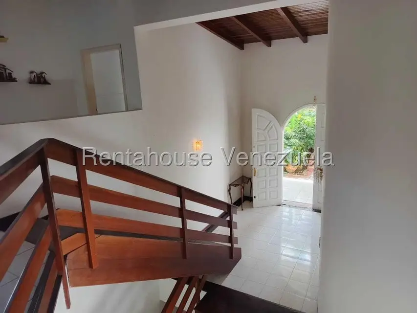 Casa (Multipes Niveles) en Venta en Oripoto, Distrito Metropolitano - 3