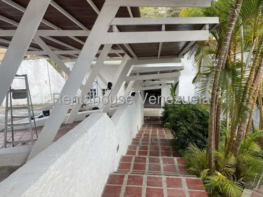 Casa (Multipes Niveles) en Venta en Oripoto, Distrito Metropolitano - 25