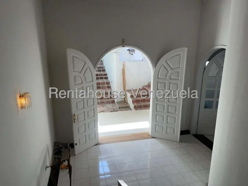 Casa (Multipes Niveles) en Venta en Oripoto, Distrito Metropolitano - 4