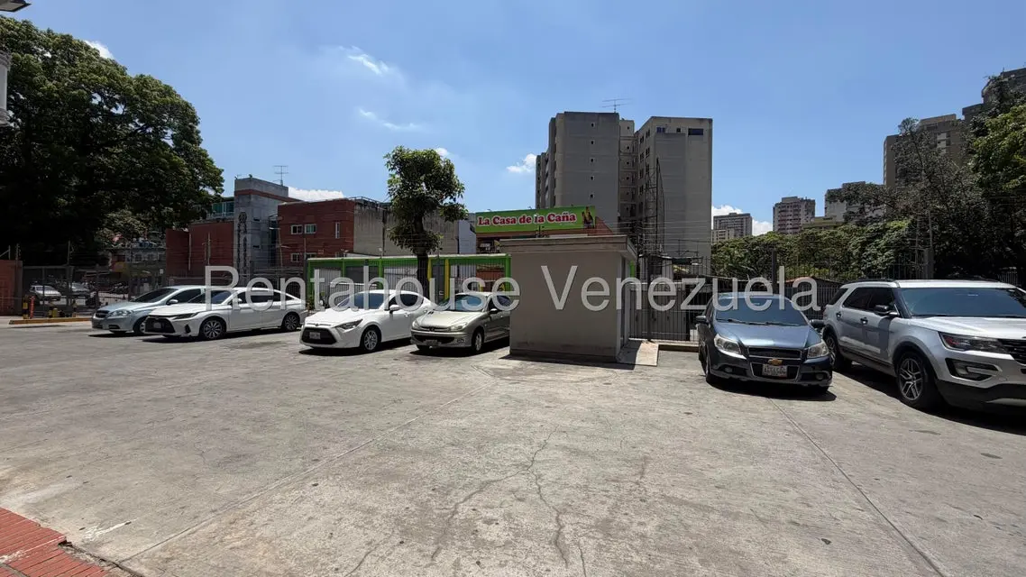 Comercial (Local Comercial) en Venta en San Bernardino, Distrito Metropolitano - 2