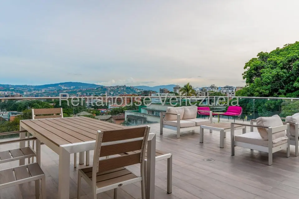 Casa (1 Nivel) en Alquiler en Altamira, Distrito Metropolitano - 22