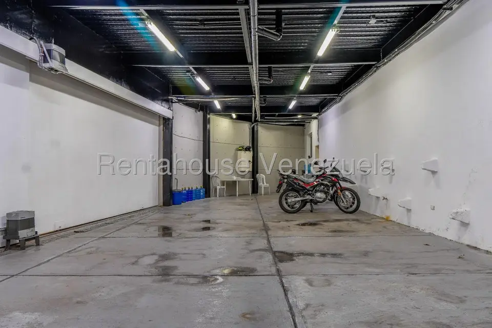 Casa (1 Nivel) en Alquiler en Altamira, Distrito Metropolitano - 26