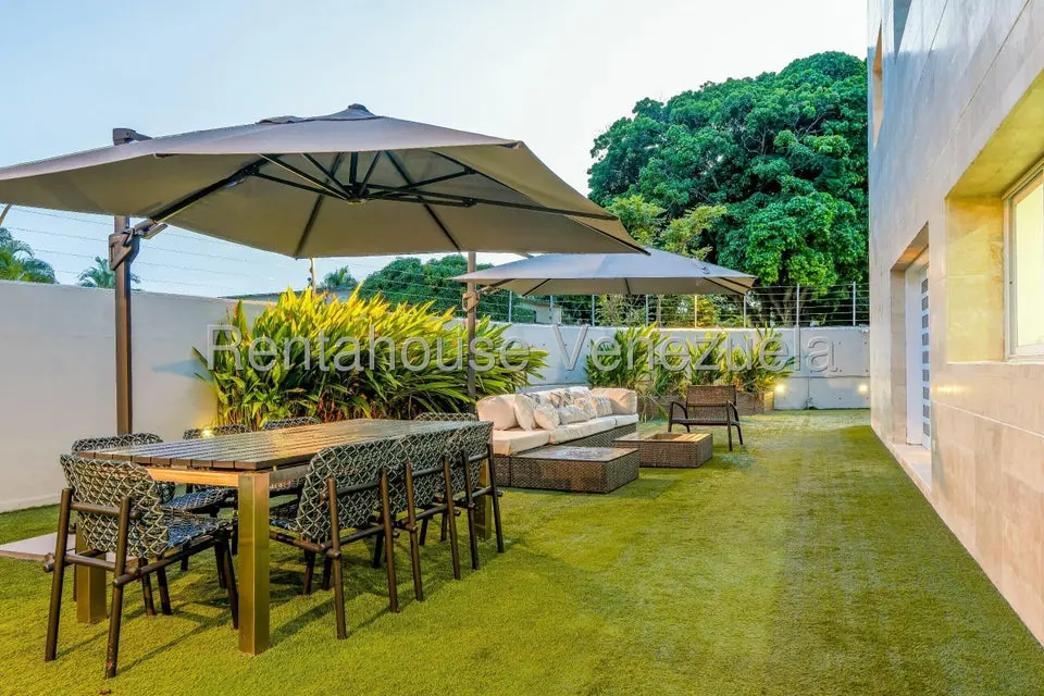 Casa (1 Nivel) en Alquiler en Altamira, Distrito Metropolitano - 8