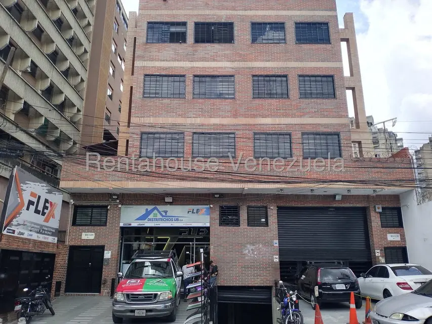 Comercial (Oficina) en Alquiler en Los Dos Caminos, Distrito Metropolitano - 21