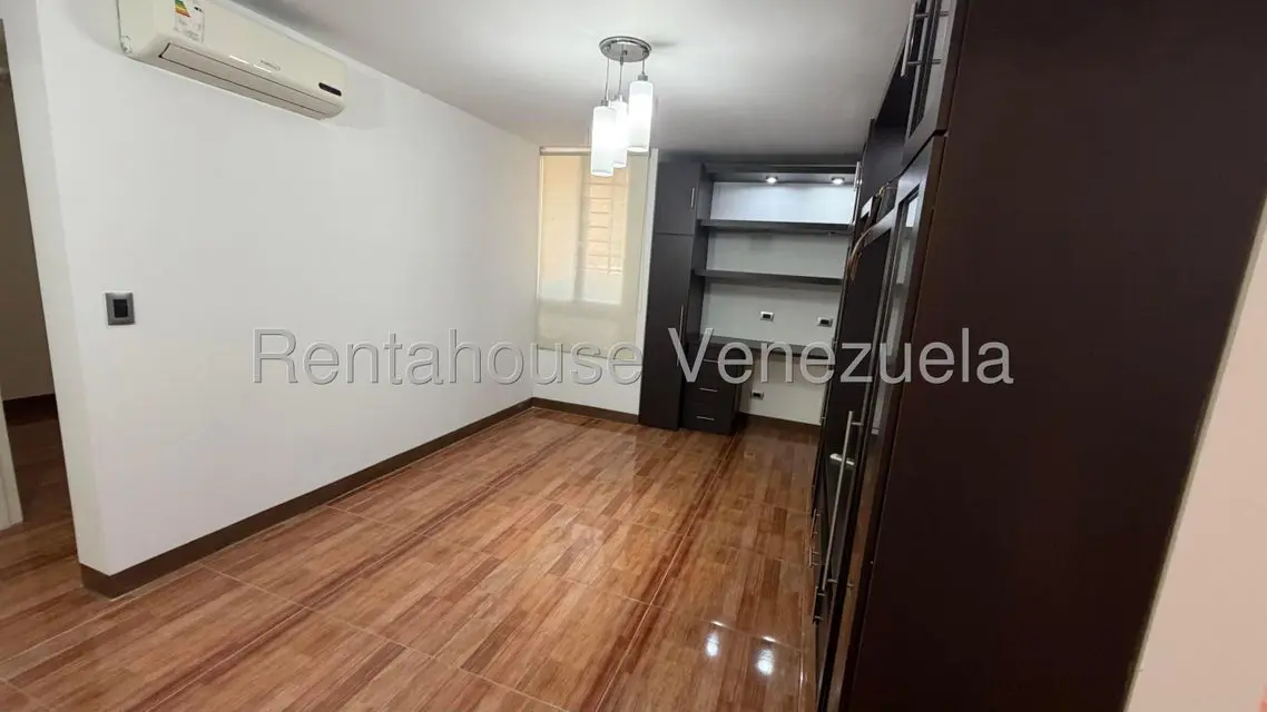 Apartamento (1 Nivel) en Alquiler en El Encantado, Distrito Metropolitano - 13