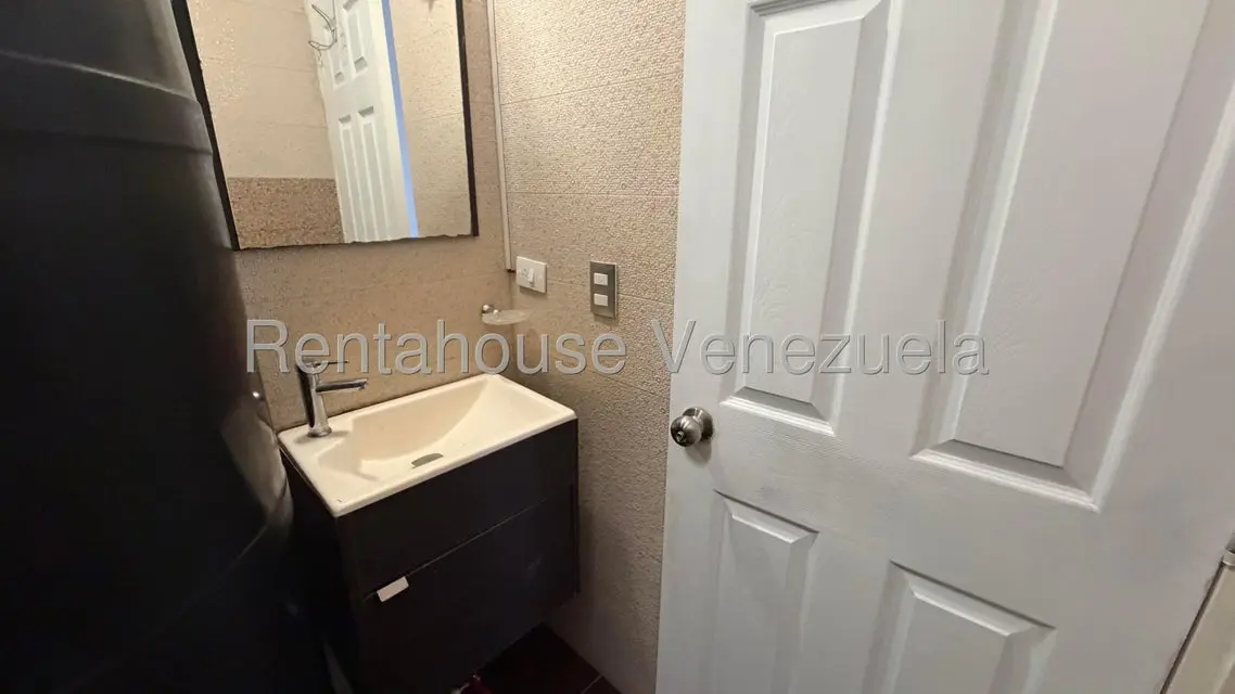 Apartamento (1 Nivel) en Alquiler en El Encantado, Distrito Metropolitano - 14