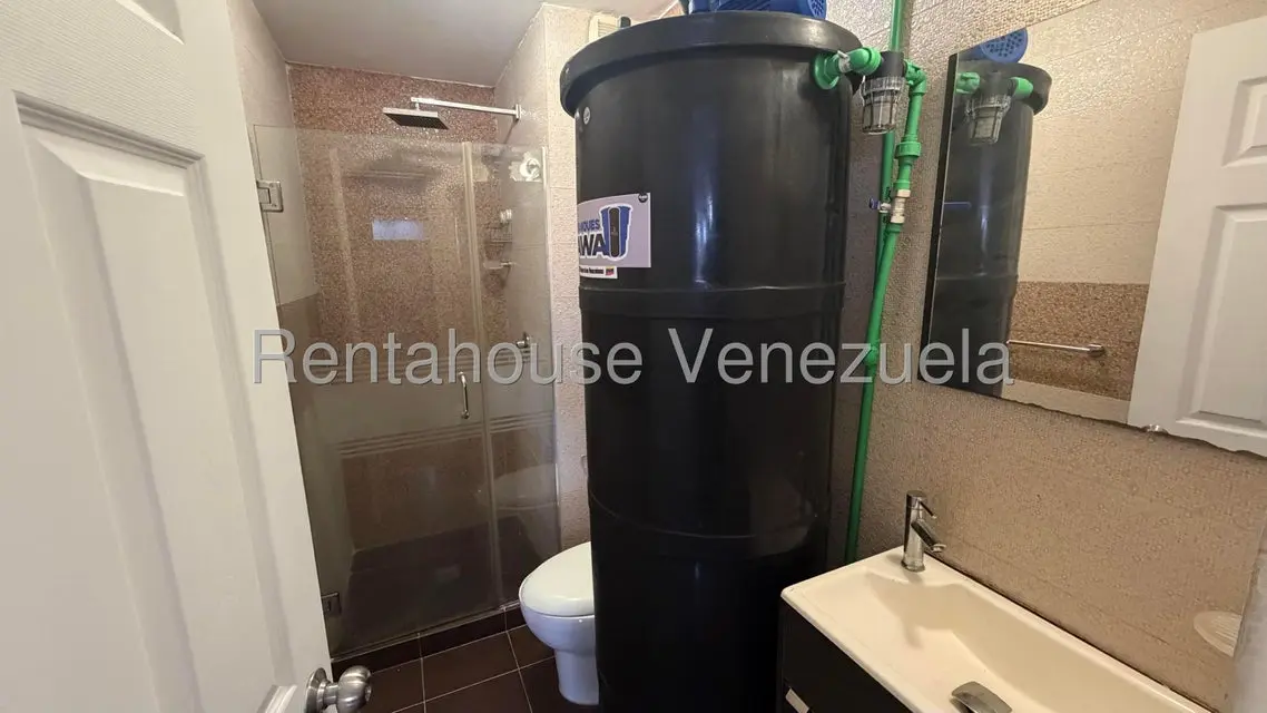 Apartamento (1 Nivel) en Alquiler en El Encantado, Distrito Metropolitano - 16