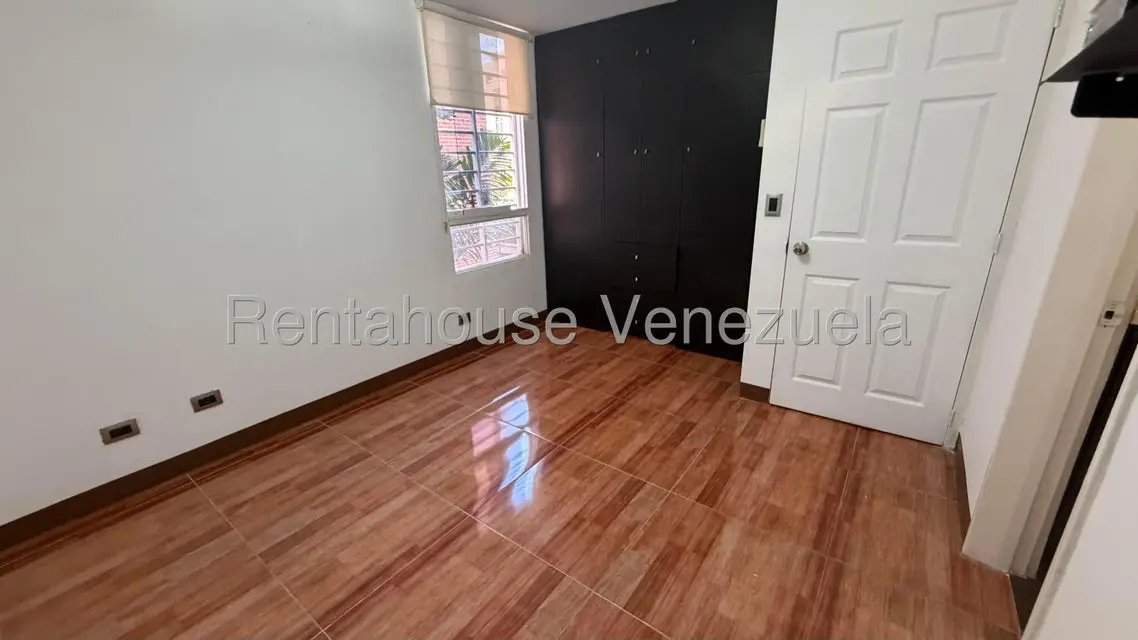 Apartamento (1 Nivel) en Alquiler en El Encantado, Distrito Metropolitano - 18