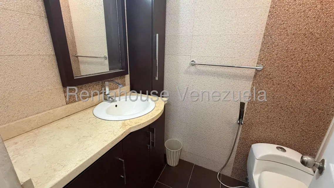 Apartamento (1 Nivel) en Alquiler en El Encantado, Distrito Metropolitano - 19