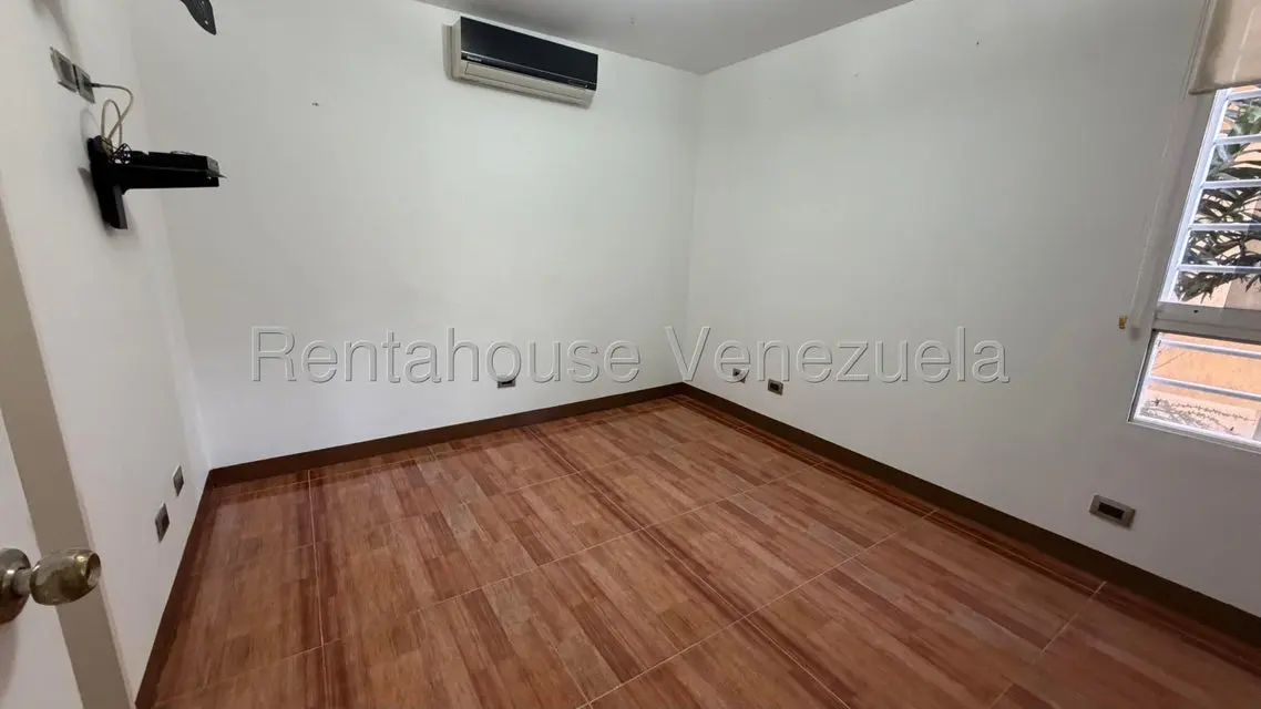 Apartamento (1 Nivel) en Alquiler en El Encantado, Distrito Metropolitano - 21