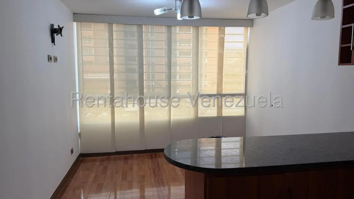 Apartamento (1 Nivel) en Alquiler en El Encantado, Distrito Metropolitano - 10