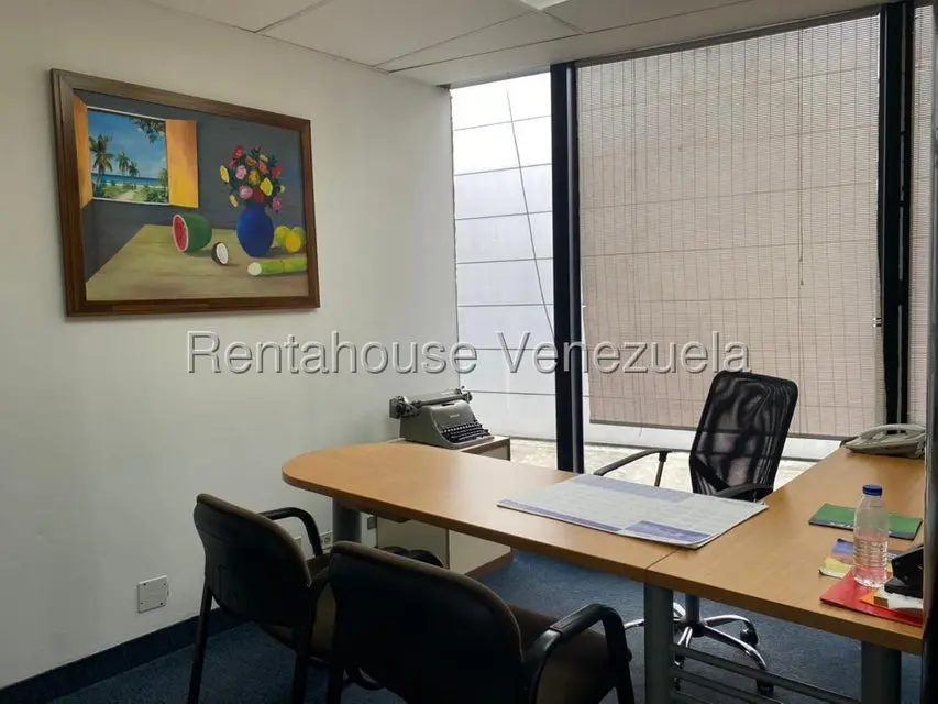 Comercial (Oficina) en Alquiler en La Urbina, Distrito Metropolitano - 11