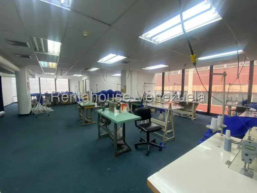 Comercial (Oficina) en Alquiler en La Urbina, Distrito Metropolitano - 23