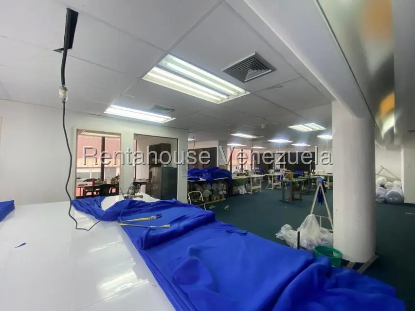 Comercial (Oficina) en Alquiler en La Urbina, Distrito Metropolitano - 24