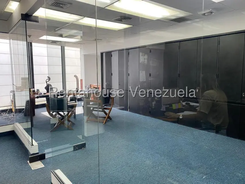 Comercial (Oficina) en Alquiler en La Urbina, Distrito Metropolitano - 25