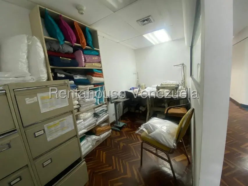 Comercial (Oficina) en Alquiler en La Urbina, Distrito Metropolitano - 33