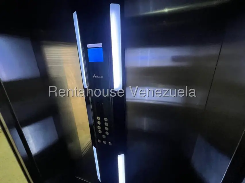 Apartamento (1 Nivel) en Alquiler en Los Naranjos de Las Mercedes, Distrito Metropolitano - 17