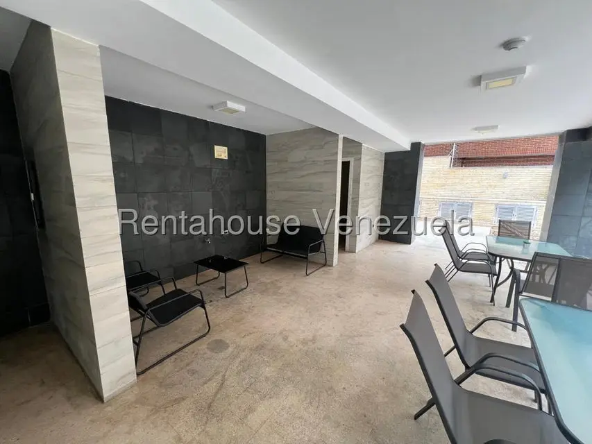 Apartamento (1 Nivel) en Alquiler en Los Naranjos de Las Mercedes, Distrito Metropolitano - 21