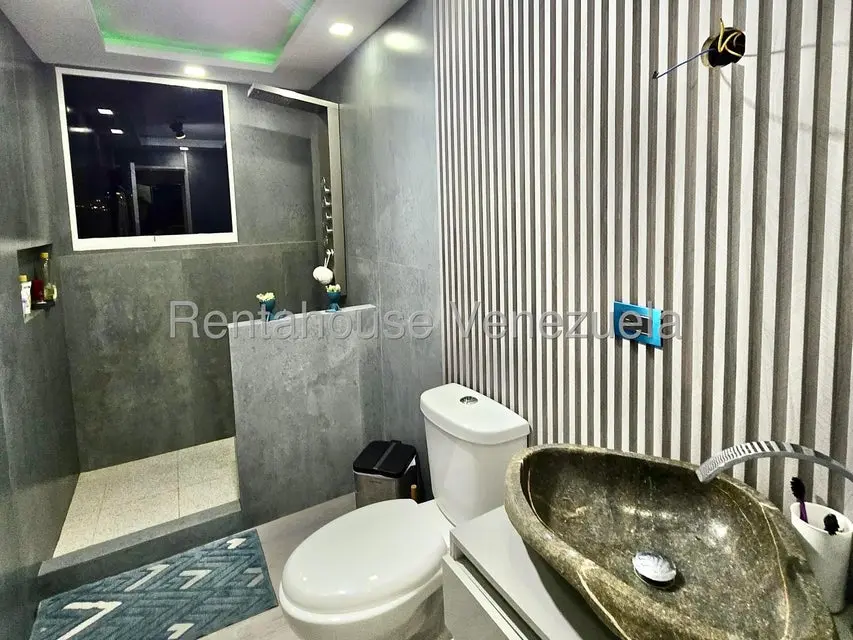 Apartamento (1 Nivel) en Venta en Santa Eduvigis, Distrito Metropolitano - 6