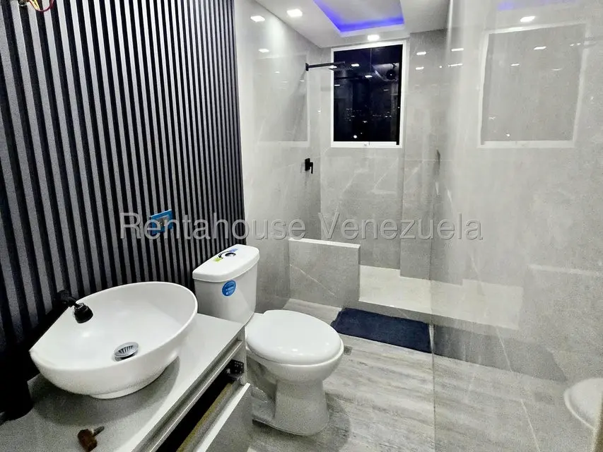 Apartamento (1 Nivel) en Venta en Santa Eduvigis, Distrito Metropolitano - 7