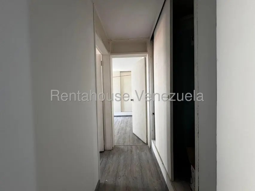 Apartamento (1 Nivel) en Venta en Santa Eduvigis, Distrito Metropolitano - 9