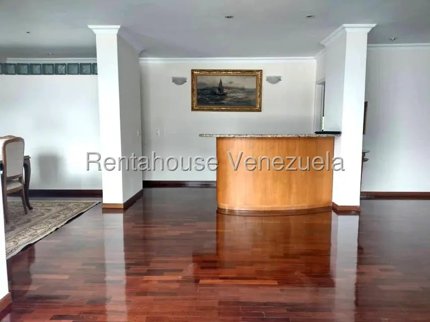 Apartamento (1 Nivel) en Alquiler en Chuao, Distrito Metropolitano - 11