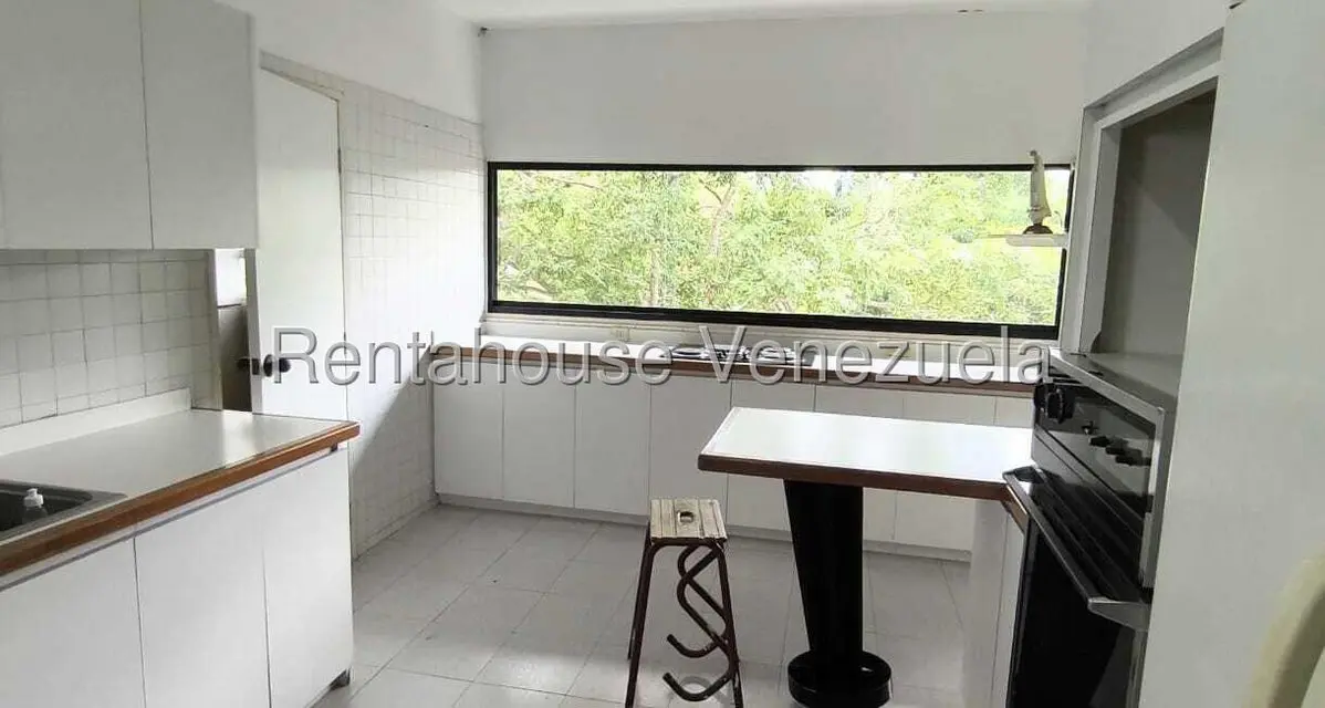 Apartamento (1 Nivel) en Alquiler en Chuao, Distrito Metropolitano - 14