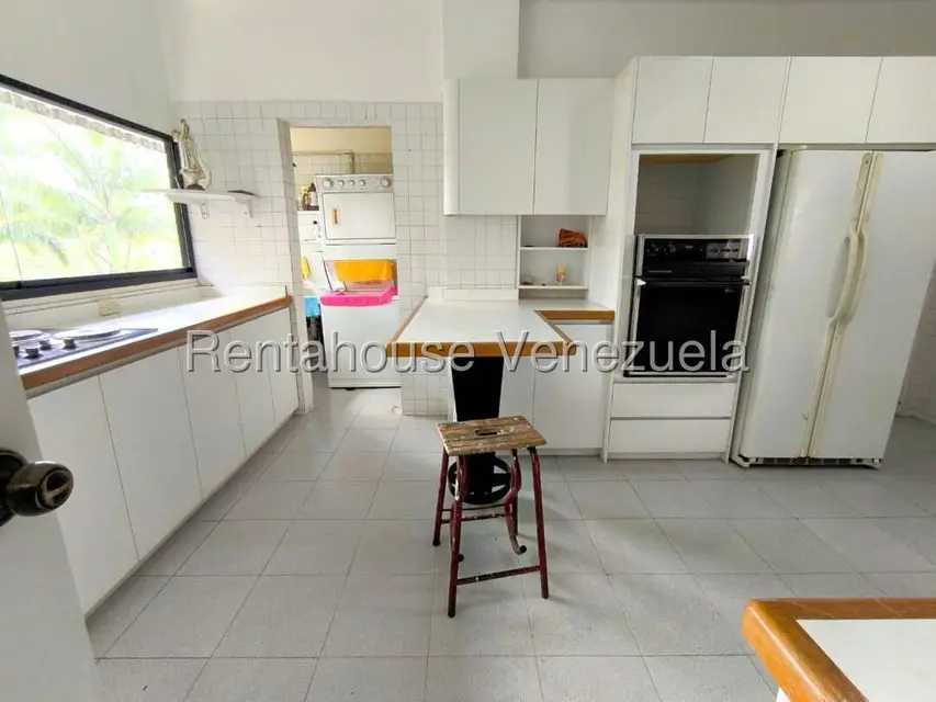 Apartamento (1 Nivel) en Alquiler en Chuao, Distrito Metropolitano - 15