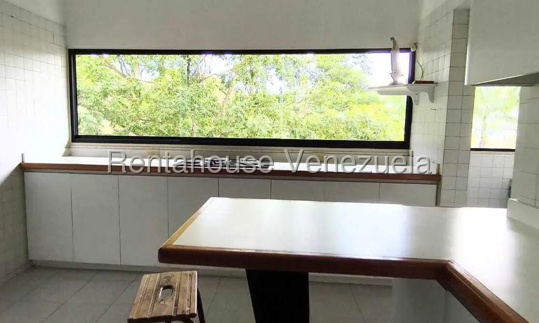 Apartamento (1 Nivel) en Alquiler en Chuao, Distrito Metropolitano - 17