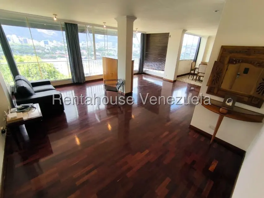 Apartamento (1 Nivel) en Alquiler en Chuao, Distrito Metropolitano - 3